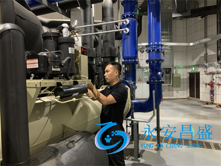 水冷中央空調清洗全攻略 關(guān)乎辦公環(huán)境與健康