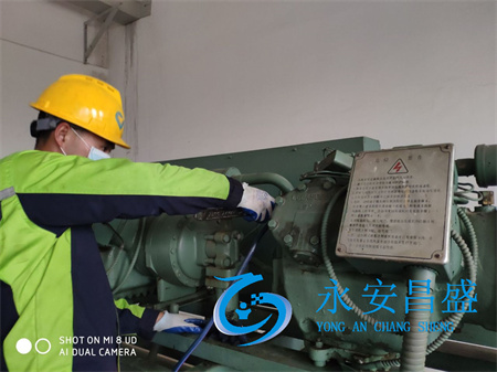 企業(yè)必讀 中央空調維護保養的四大成本考量與價(jià)格指南
