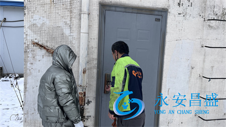 永安昌盛全國一站式中央空調維修服務(wù) 專(zhuān)業(yè)熱線(xiàn)隨時(shí)待命