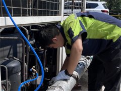 永安昌盛專(zhuān)注中央空調維保 餐廳中央空調排風(fēng)機結冰處理